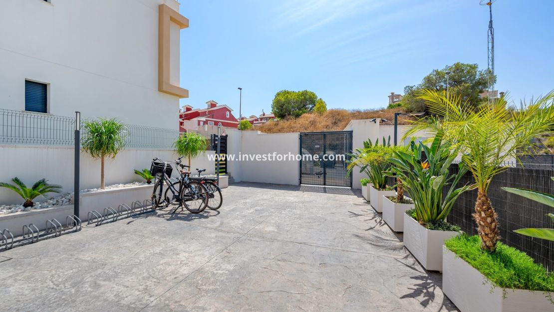 Reventa - Apartamento - Orihuela Costa - Villamartín