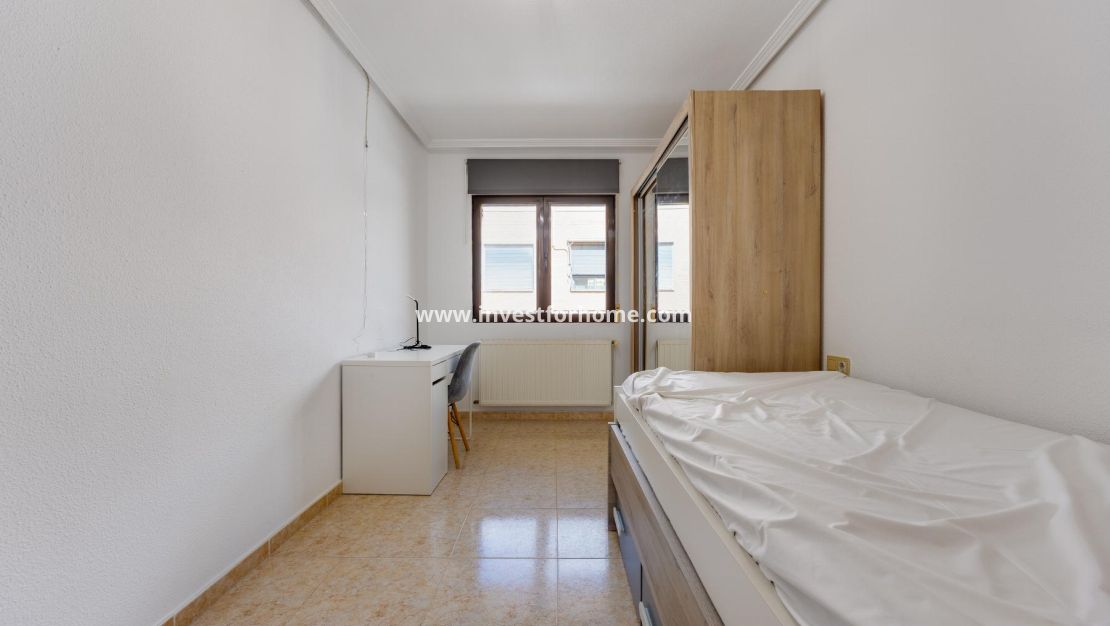 Reventa - Apartamento - San Miguel de Salinas