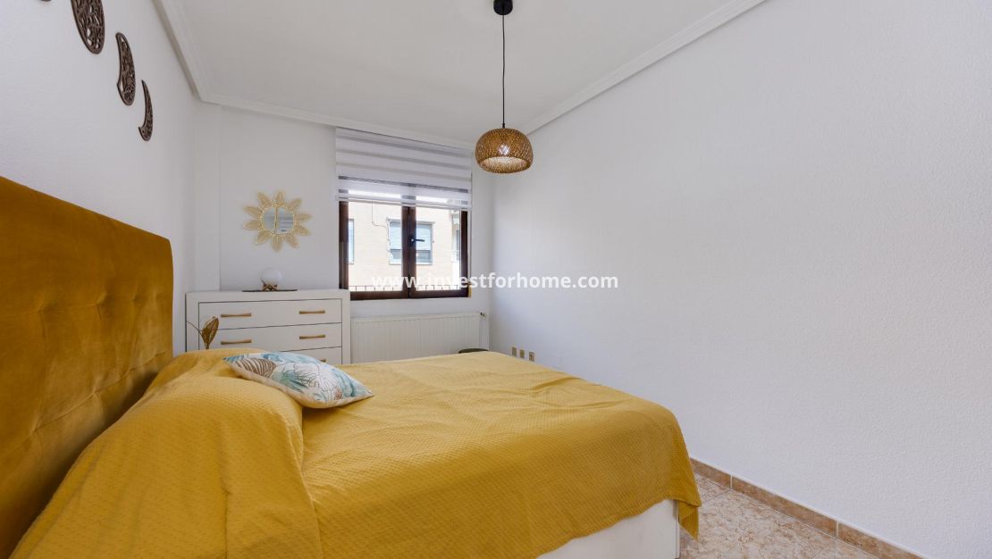 Reventa - Apartamento - San Miguel de Salinas