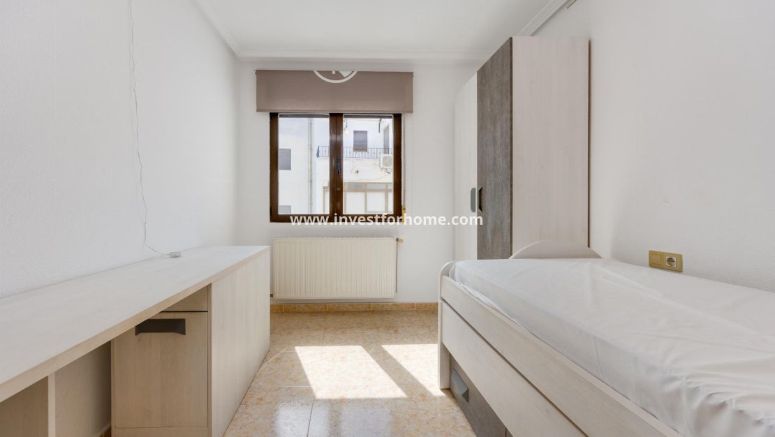 Reventa - Apartamento - San Miguel de Salinas