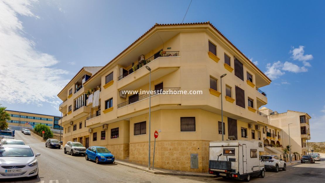 Reventa - Apartamento - San Miguel de Salinas