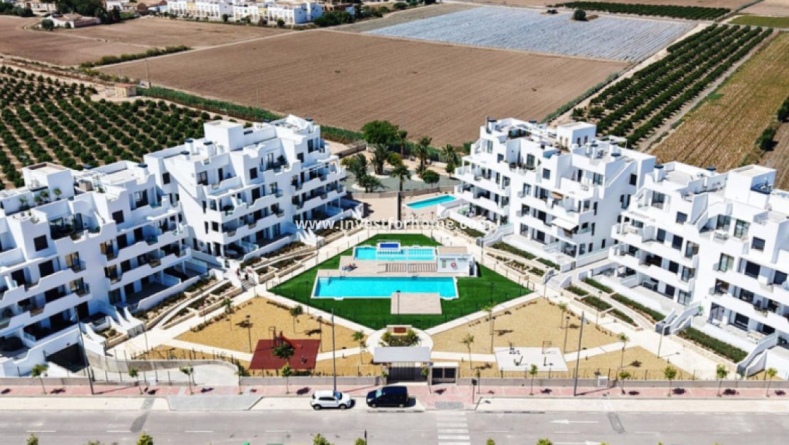 Reventa - Apartamento - Santa Rosalia - Inland