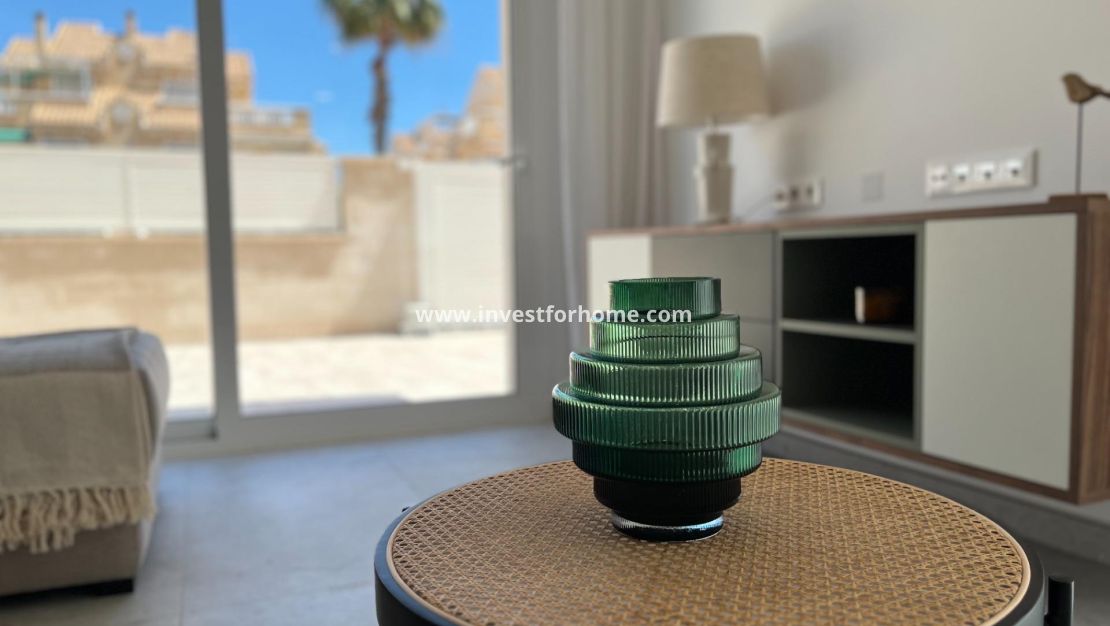 Reventa - Apartamento - Torrevieja - aguas nuevas