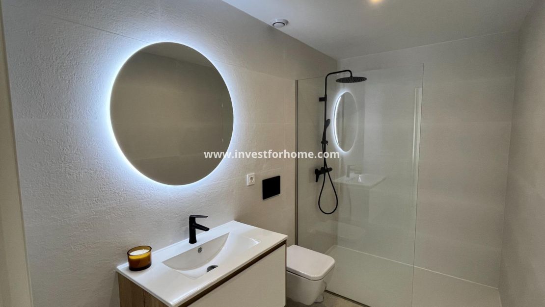 Reventa - Apartamento - Torrevieja - aguas nuevas