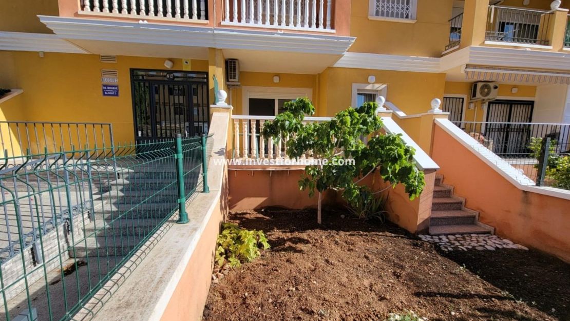 Reventa - Apartamento - Torrevieja - aguas nuevas