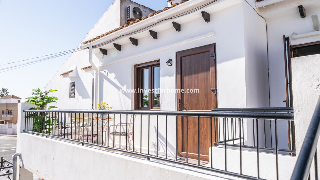 Reventa - Apartamento - Torrevieja - aguas nuevas
