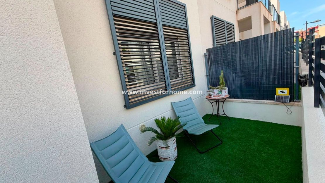 Reventa - Apartamento - Torrevieja - aguas nuevas