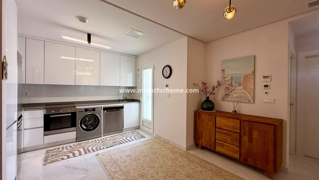 Reventa - Apartamento - Torrevieja - aguas nuevas