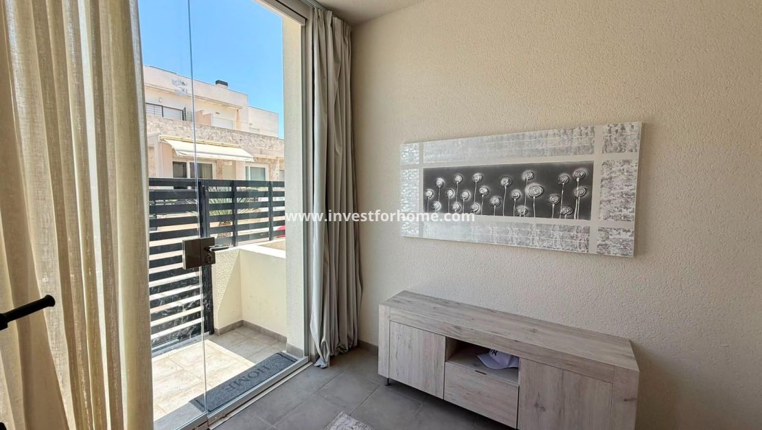 Reventa - Apartamento - Torrevieja - aguas nuevas