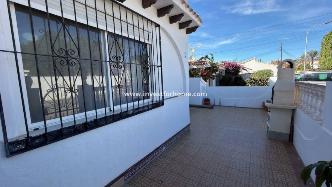 Reventa - Apartamento - Torrevieja - Aguas Nuevas