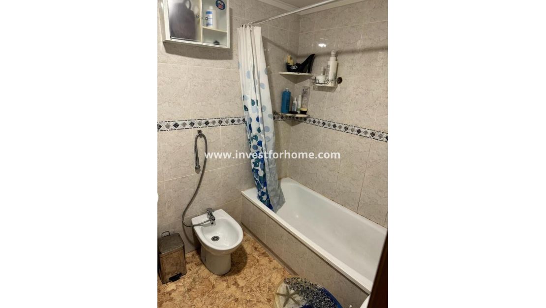 Reventa - Apartamento - Torrevieja - CENTER