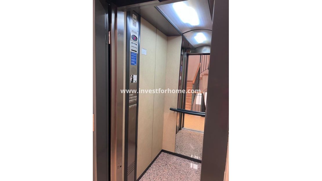 Reventa - Apartamento - Torrevieja - CENTRO CASCO URBANO