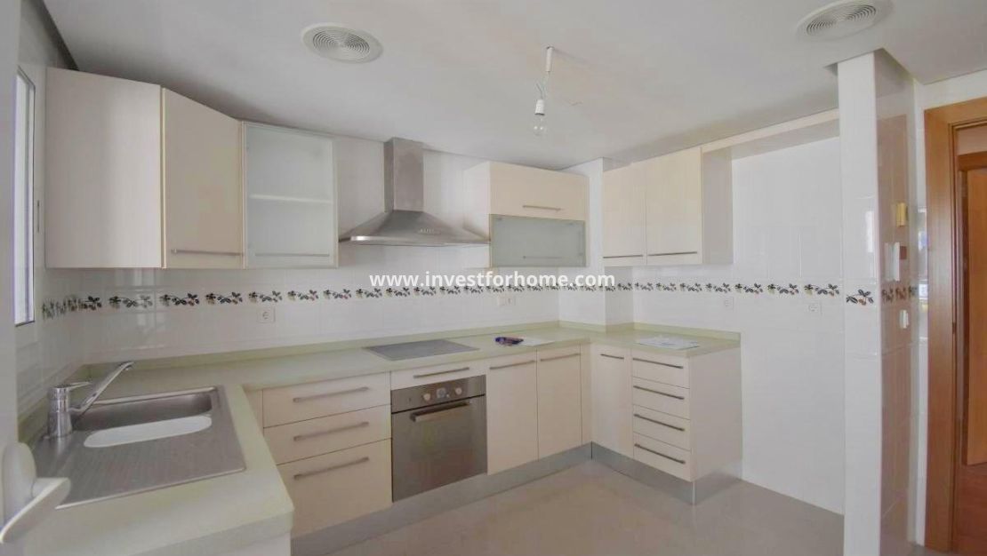 Reventa - Apartamento - Torrevieja - Centro - Muelle Pesquero