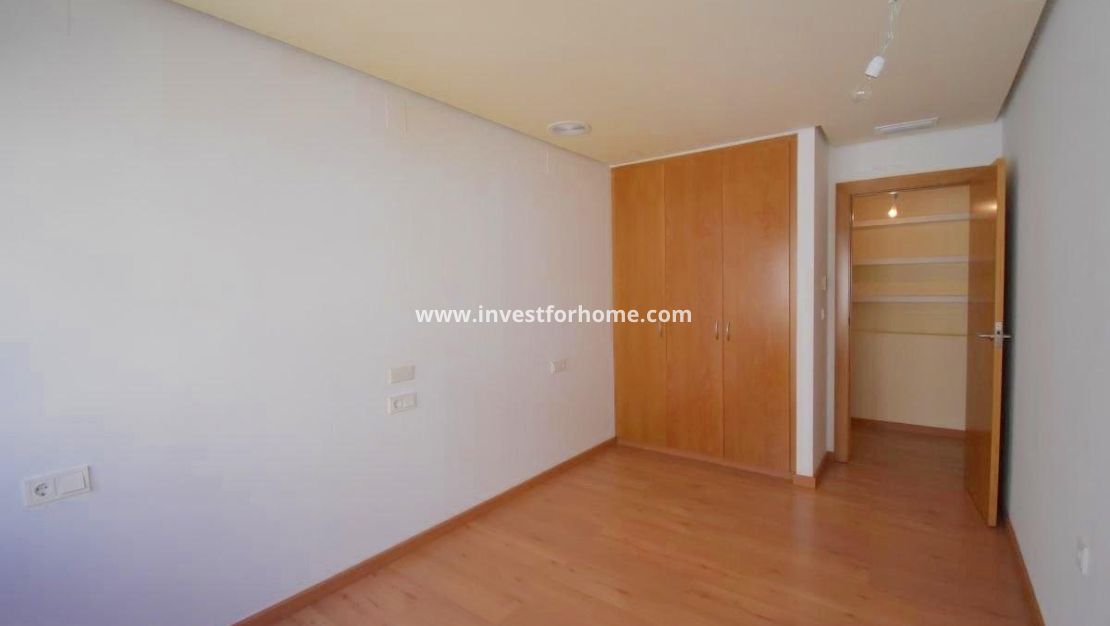 Reventa - Apartamento - Torrevieja - Centro - Muelle Pesquero