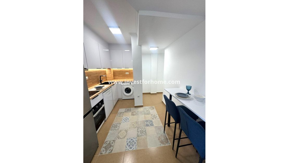 Reventa - Apartamento - Torrevieja - Centro - Muelle Pesquero