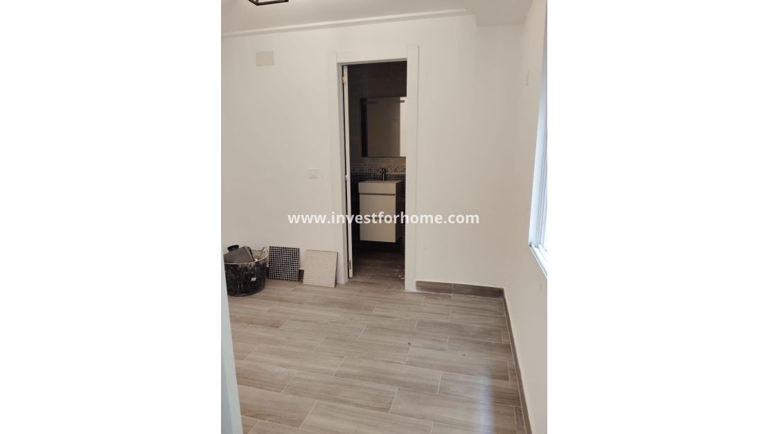 Reventa - Apartamento - Torrevieja - Centro