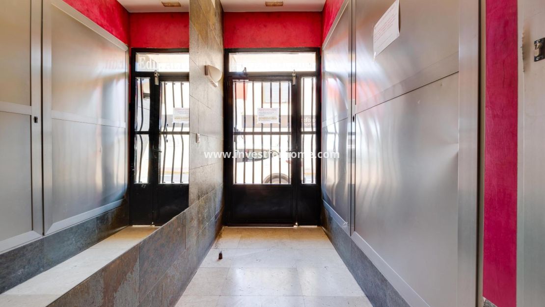 Reventa - Apartamento - Torrevieja - Centro