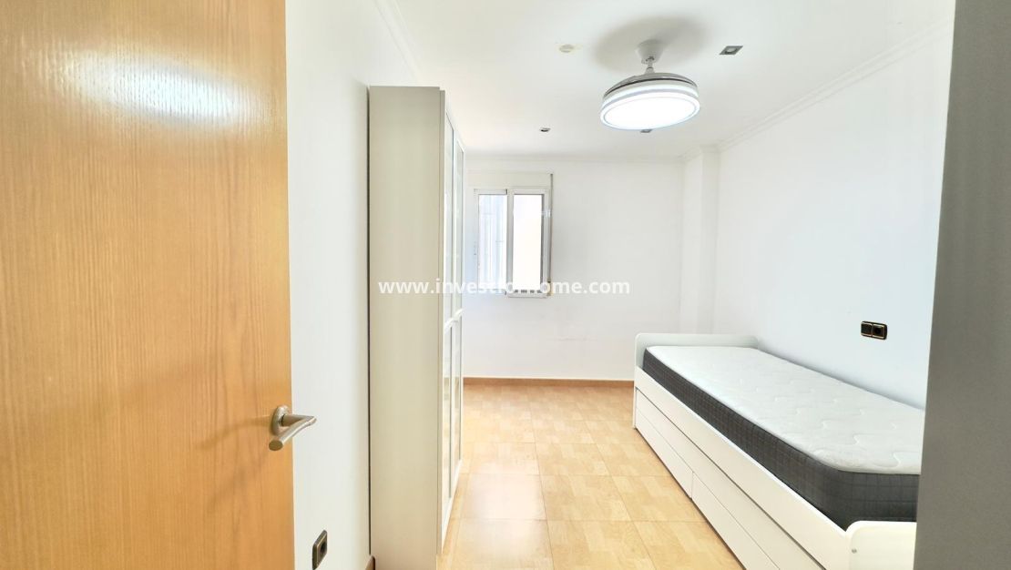 Reventa - Apartamento - Torrevieja - Centro