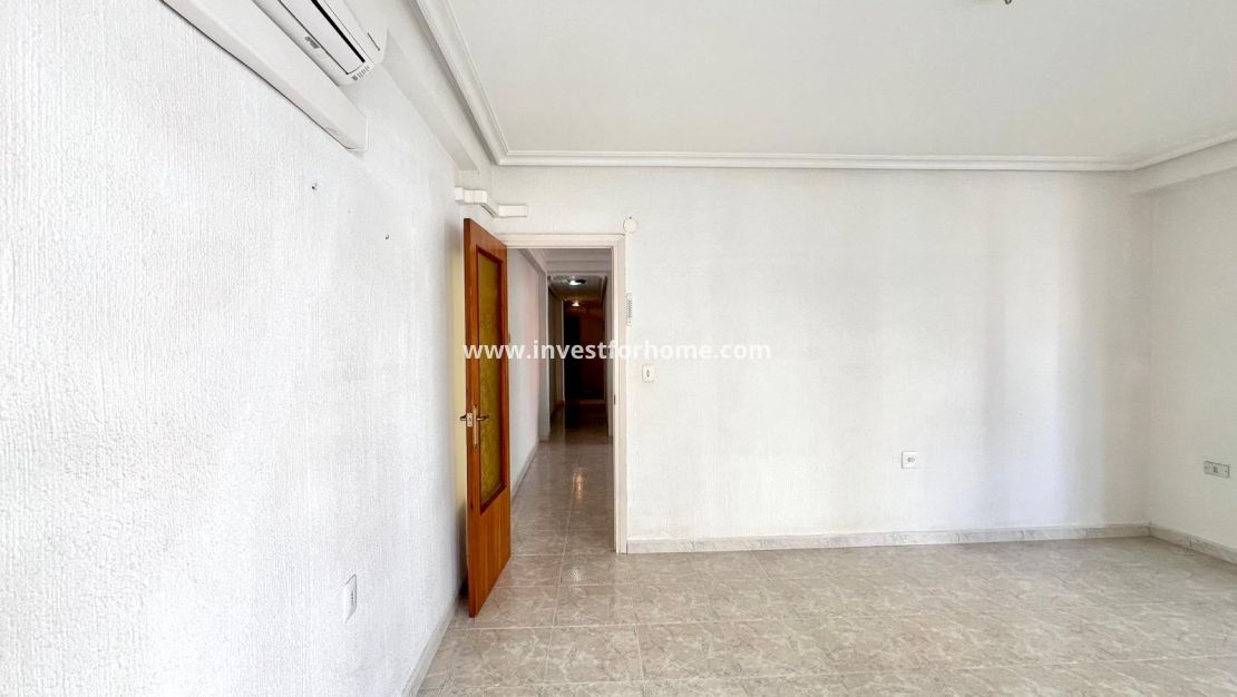 Reventa - Apartamento - Torrevieja - Centro