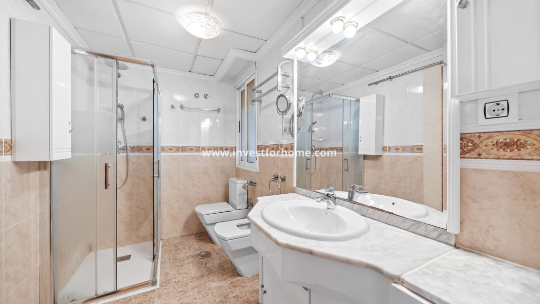 Reventa - Apartamento - Torrevieja - Centro