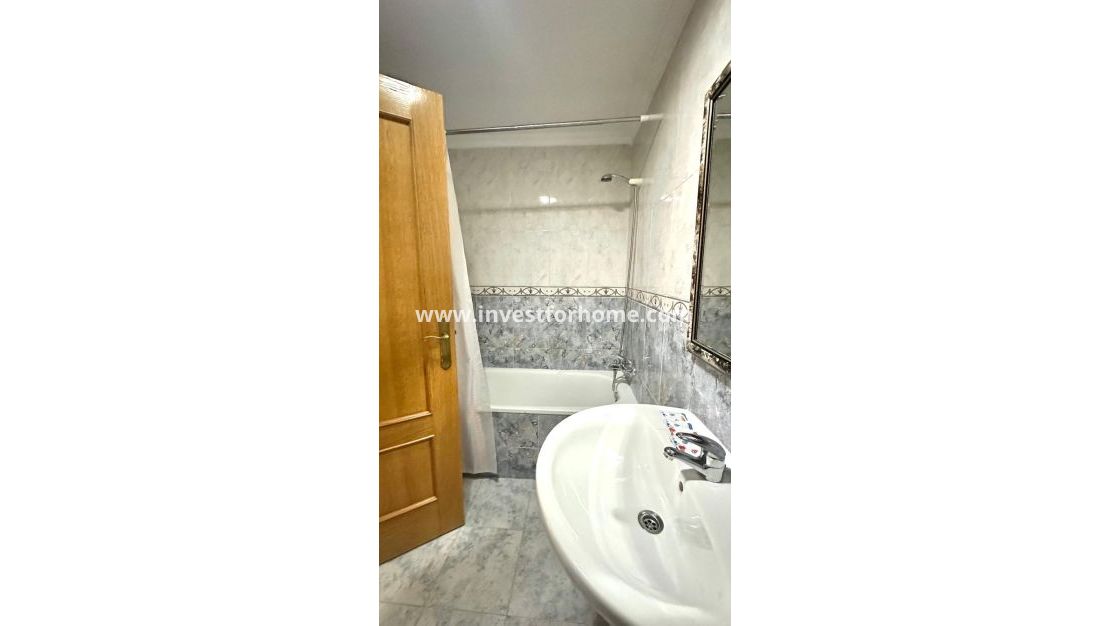 Reventa - Apartamento - Torrevieja - Centro