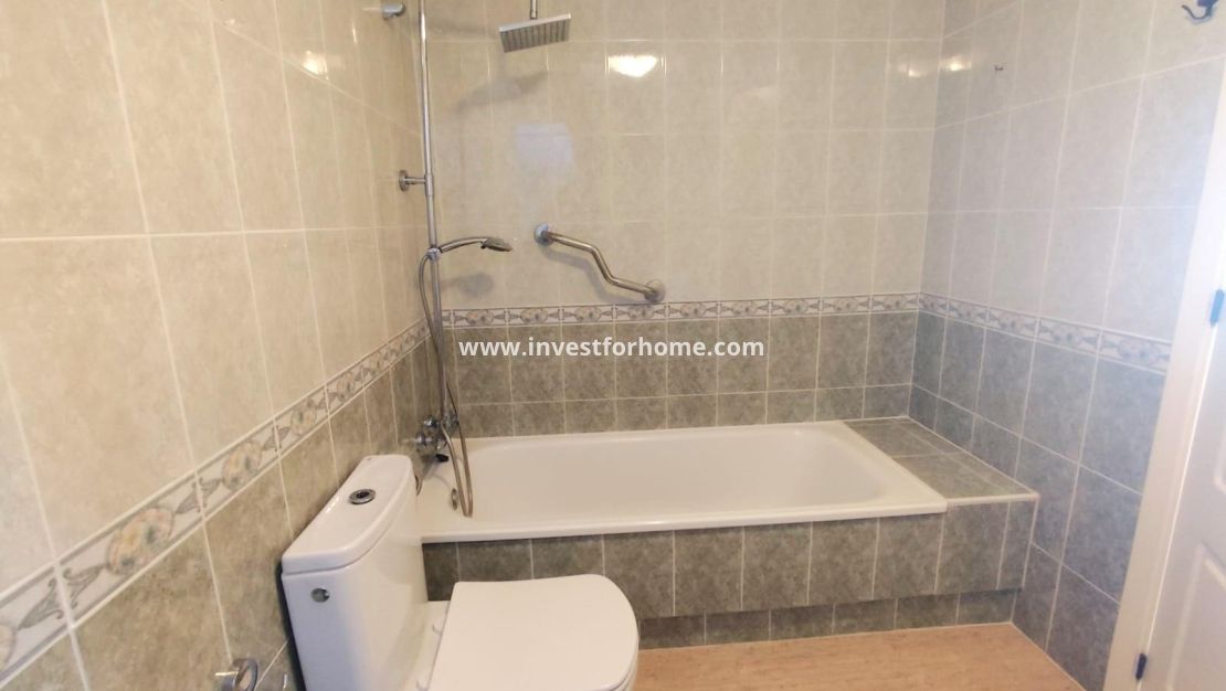 Reventa - Apartamento - Torrevieja - Centro