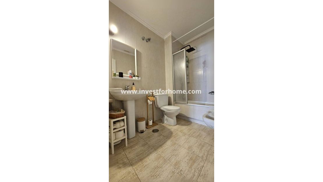 Reventa - Apartamento - Torrevieja - Centro