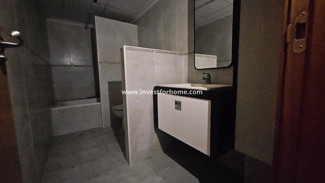 Reventa - Apartamento - Torrevieja - Centro