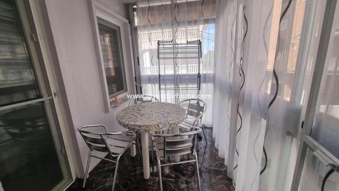 Reventa - Apartamento - Torrevieja - Centro