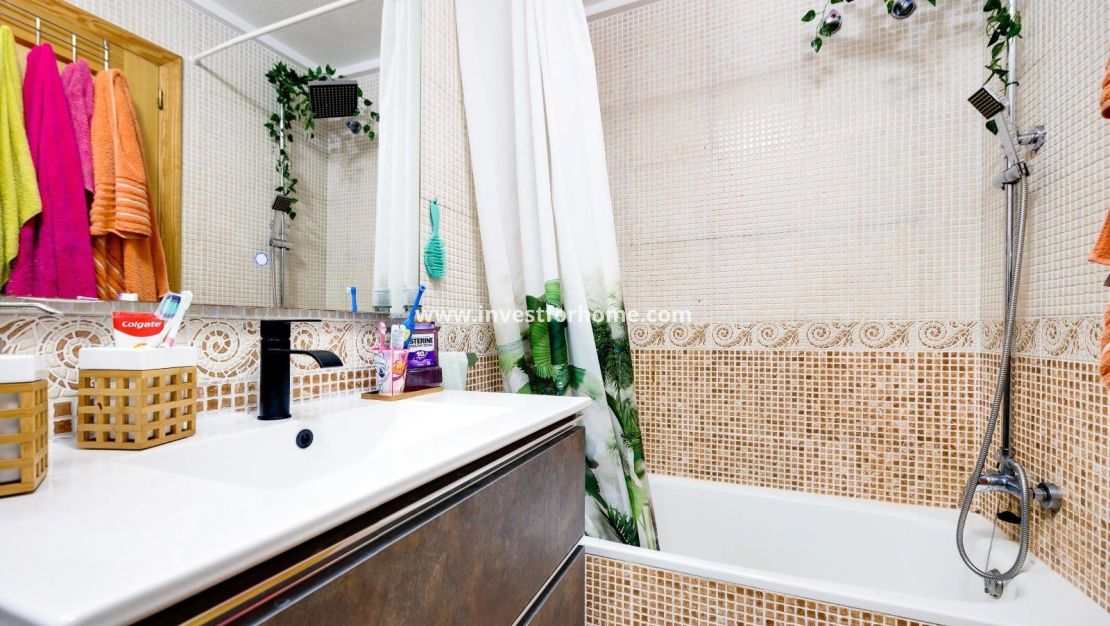 Reventa - Apartamento - Torrevieja - Centro