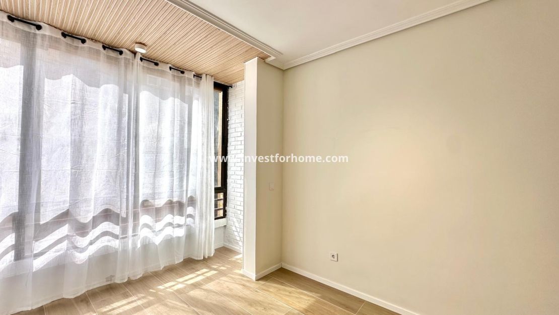 Reventa - Apartamento - Torrevieja - Centro