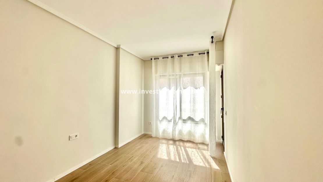 Reventa - Apartamento - Torrevieja - Centro