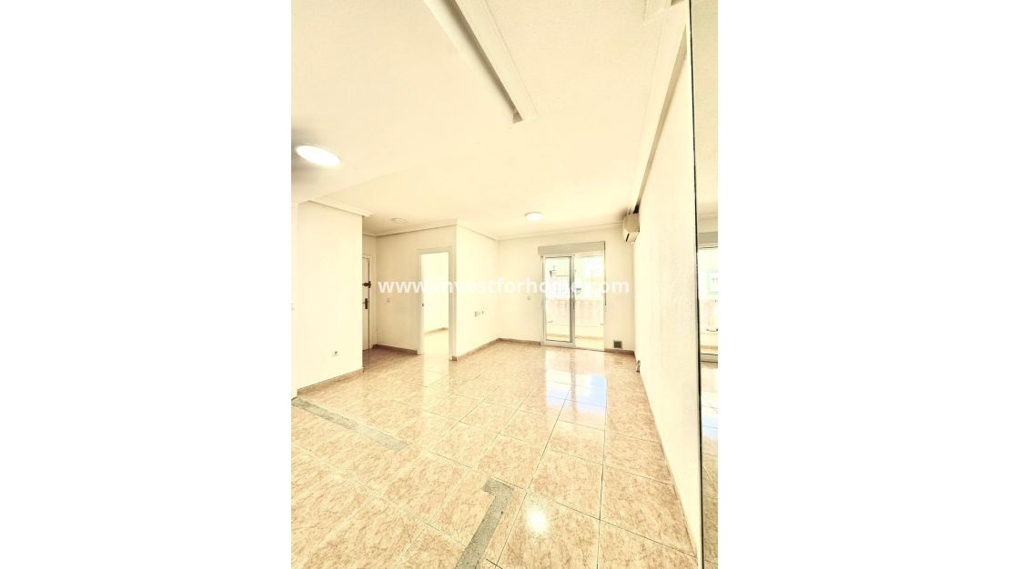 Reventa - Apartamento - Torrevieja - Centro