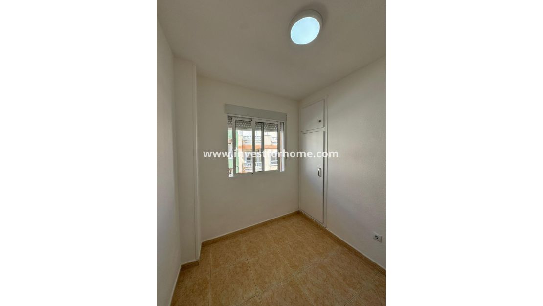 Reventa - Apartamento - Torrevieja - Centro