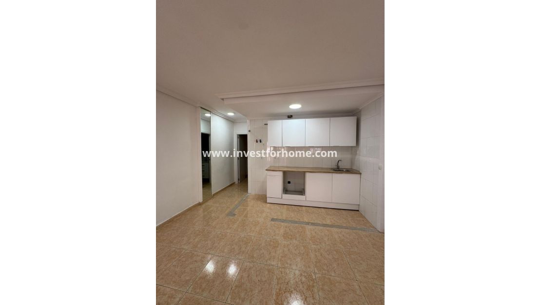 Reventa - Apartamento - Torrevieja - Centro