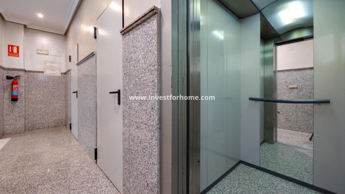 Reventa - Apartamento - Torrevieja - Centro