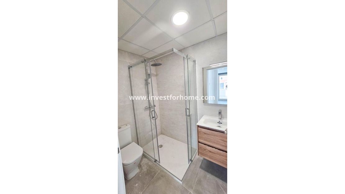 Reventa - Apartamento - Torrevieja - Centro