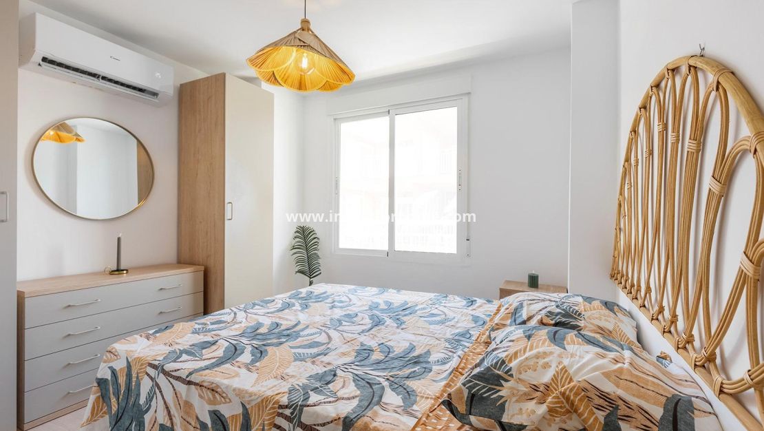 Reventa - Apartamento - Torrevieja - El Acequión - Los Náufragos