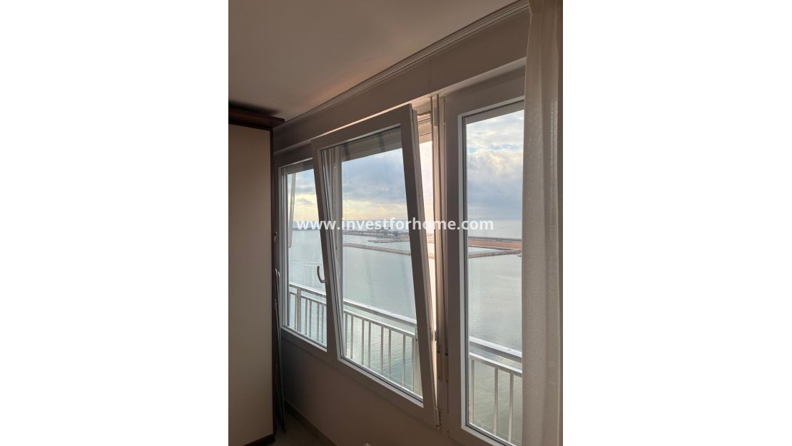 Reventa - Apartamento - Torrevieja - El Acequión - Los Náufragos