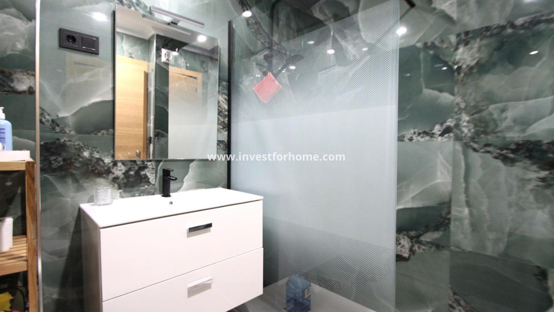 Reventa - Apartamento - Torrevieja - El Acequión - Los Náufragos