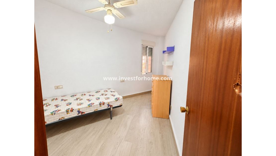 Reventa - Apartamento - Torrevieja - El Acequión - Los Náufragos
