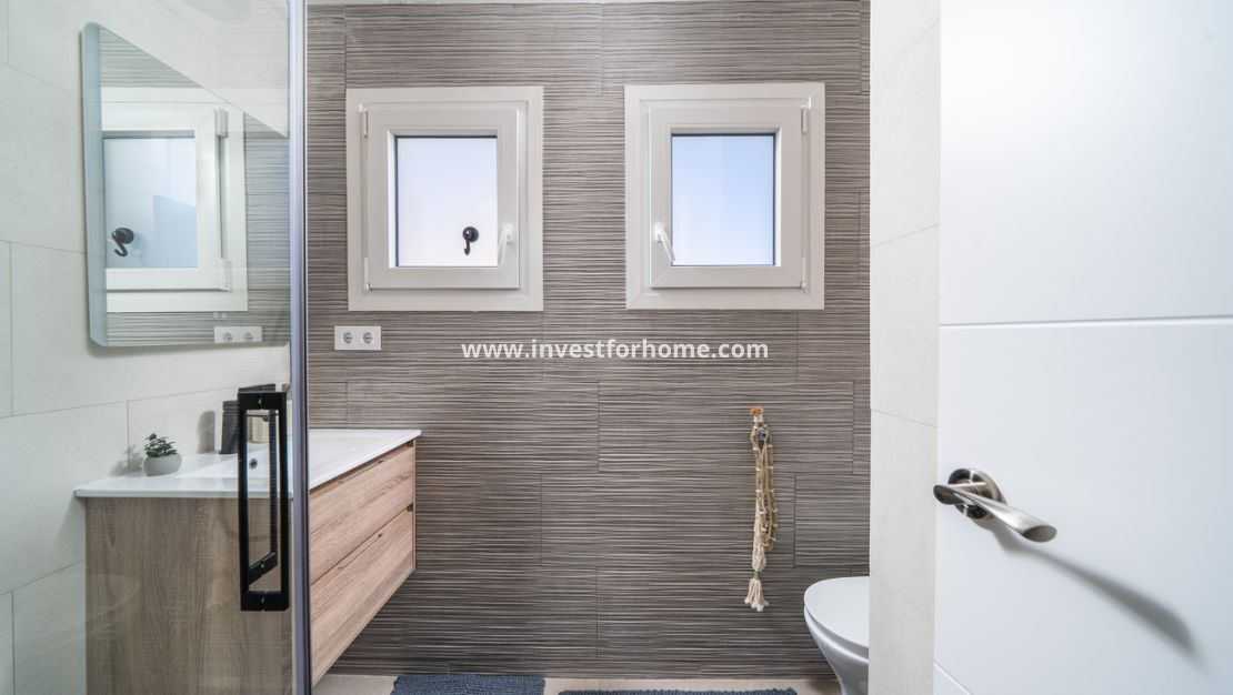Reventa - Apartamento - Torrevieja - El Chaparral