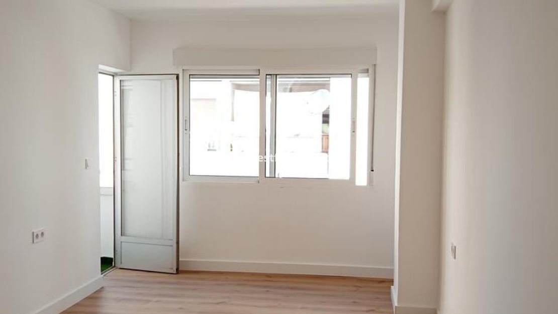 Reventa - Apartamento - Torrevieja - El Molino