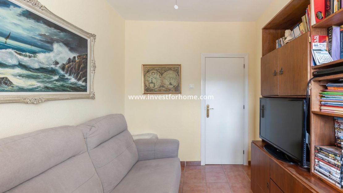 Reventa - Apartamento - Torrevieja - Estacion De Autobuses