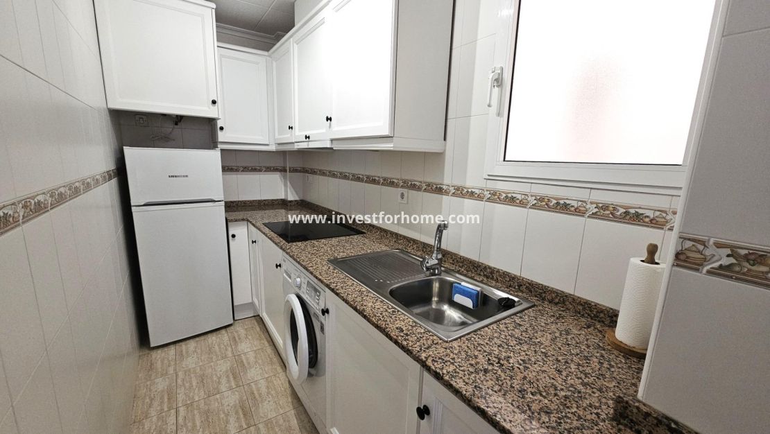 Reventa - Apartamento - Torrevieja - Estacion De Autobuses