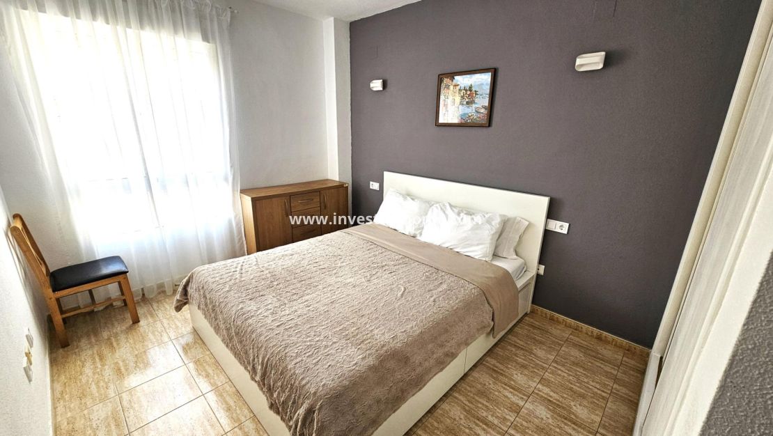 Reventa - Apartamento - Torrevieja - Estacion De Autobuses