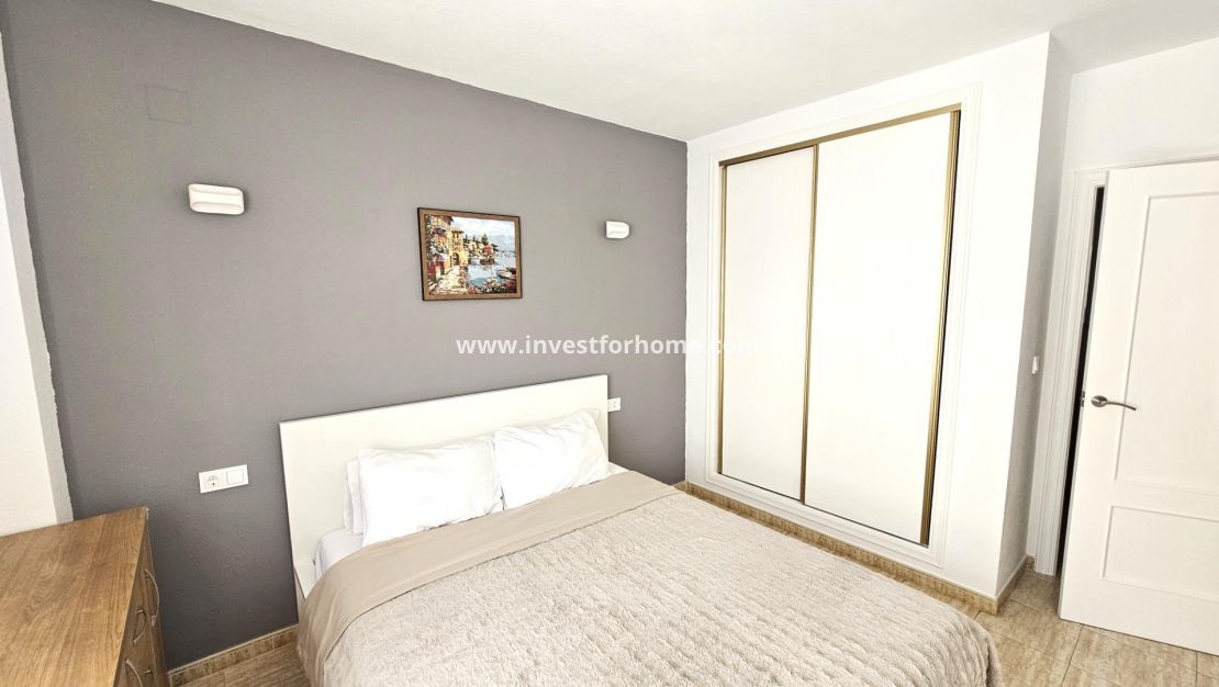 Reventa - Apartamento - Torrevieja - Estacion De Autobuses