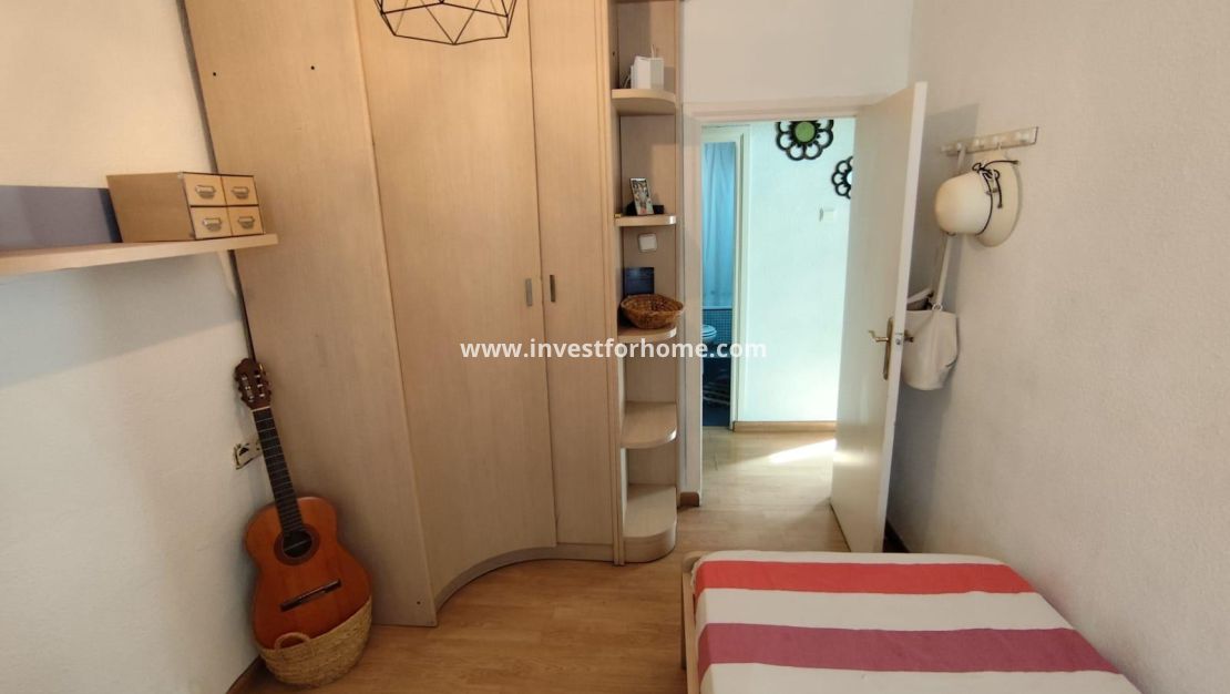 Reventa - Apartamento - Torrevieja - Estacion De Autobuses