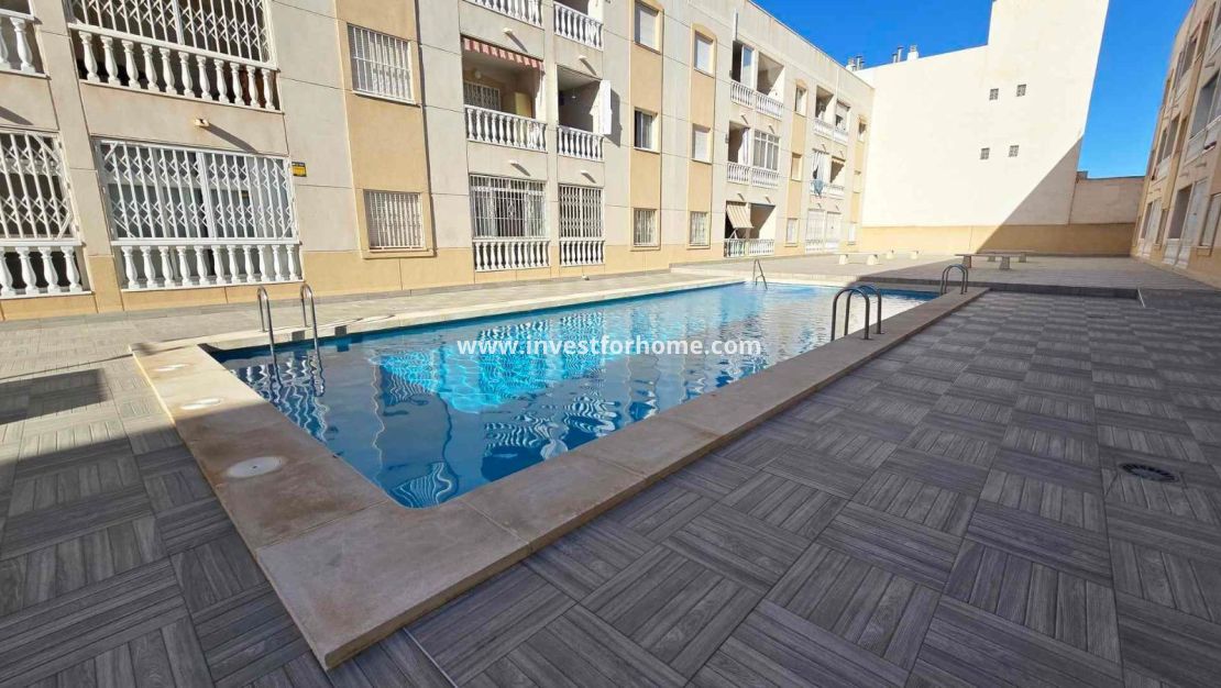 Reventa - Apartamento - Torrevieja - Estacion De Autobuses