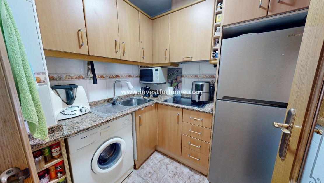 Reventa - Apartamento - Torrevieja - Estacion De Autobuses